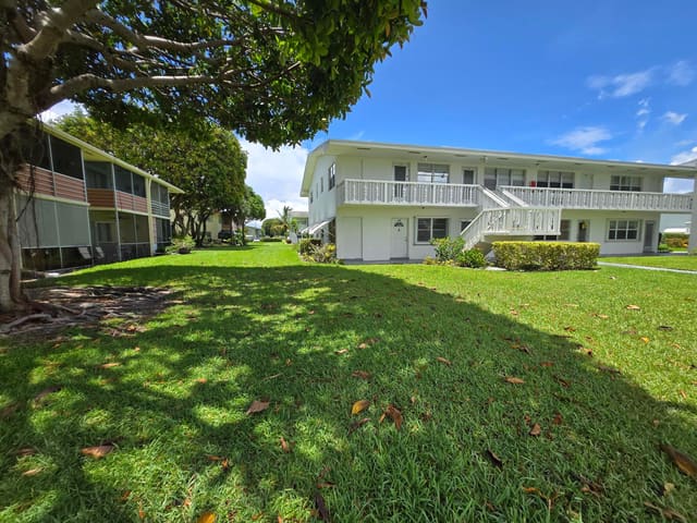 108 Easthampton E, sold in Easthampton Condo, West Palm Beach, FL