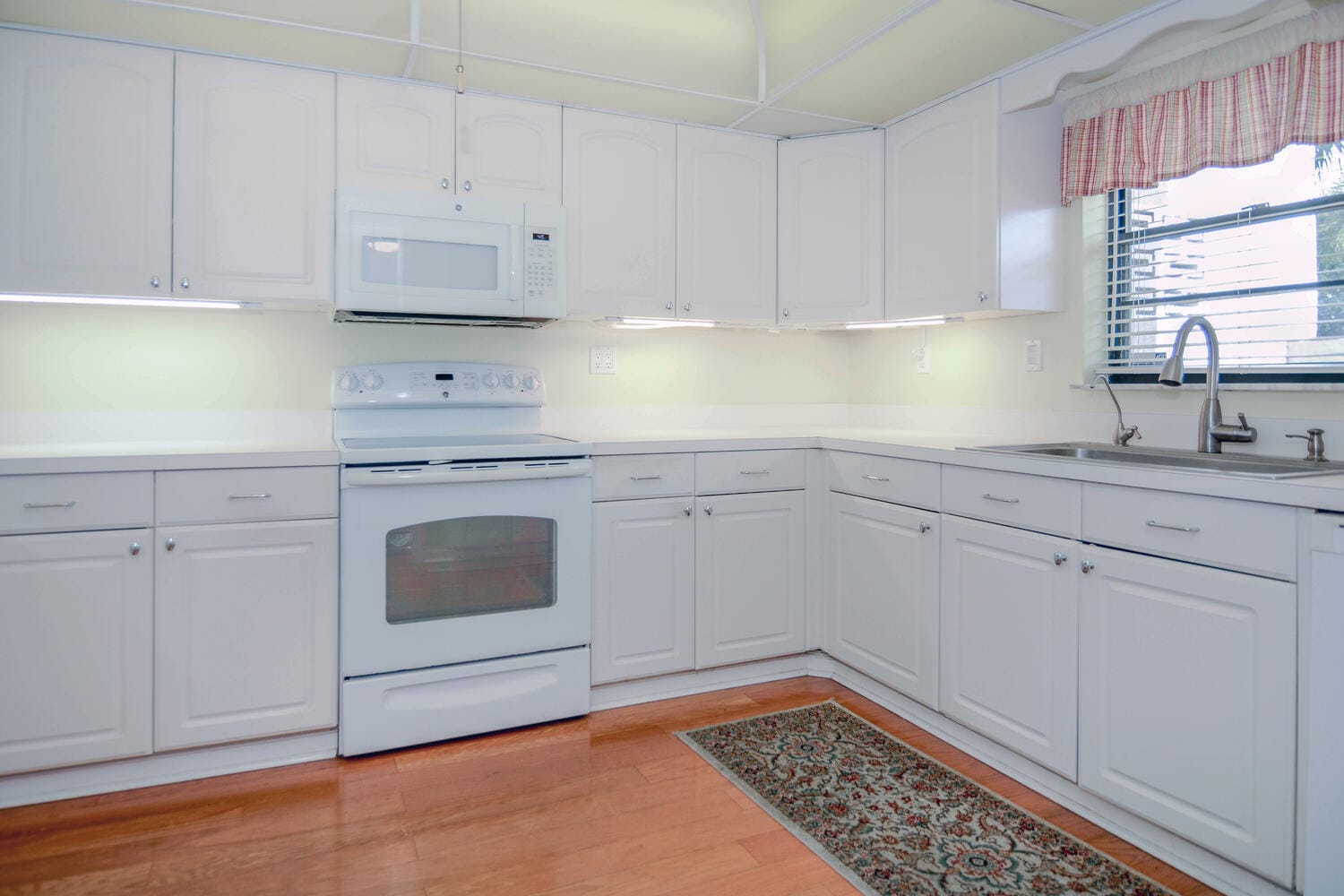 300 N A1a 103h 103h, Jupiter, FL 33477 photo 4