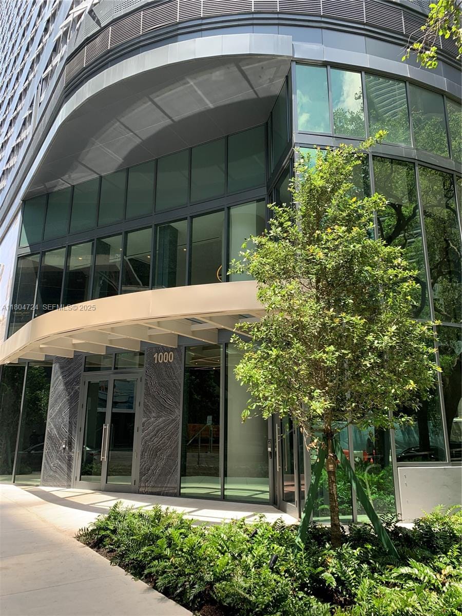 1000 Brickell Plaza 1805, Miami, FL 33131 photo 19