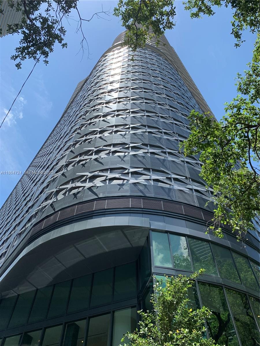 1000 Brickell Plaza 1805, Miami, FL 33131 photo 20