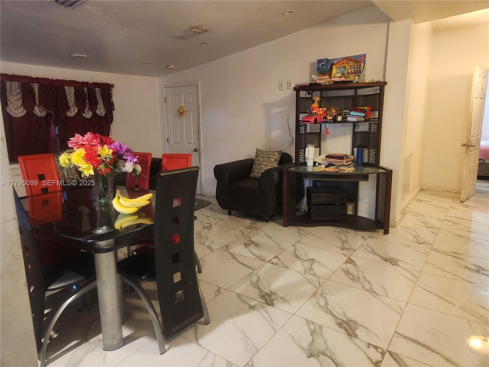 9407 NW 4th Avenue, Miami, FL 33150 photo 5