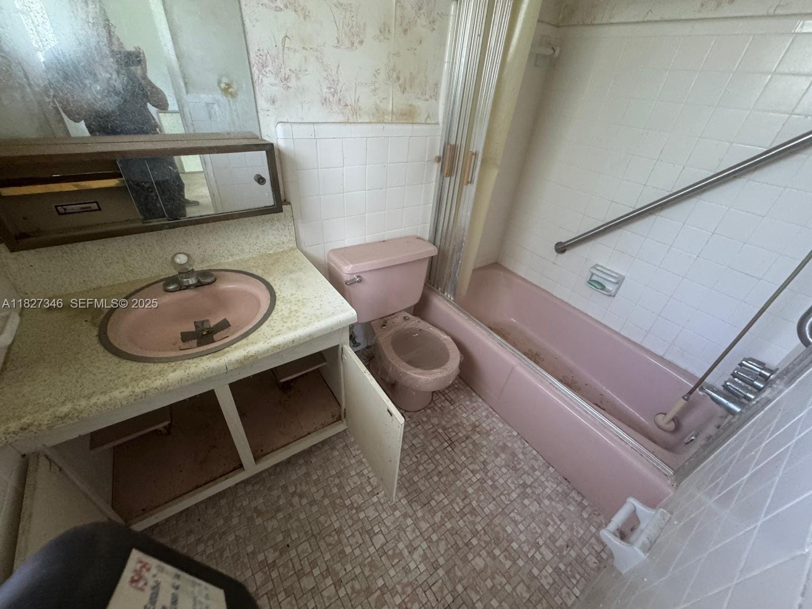 1350 N 12th Court 6B — photo 8
