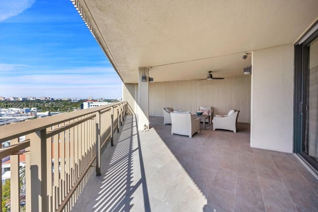 2901 S Bayshore Drive 13F, sold in Yacht Harbour, Miami, FL
