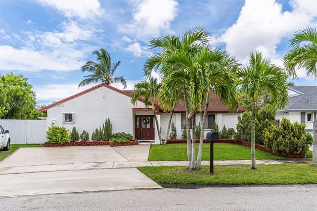 20841 SW 122nd Place, Miami, FL 33177