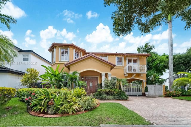 14980 SW 15th Lane, sold in Grand Lakes Phase I, Miami, FL