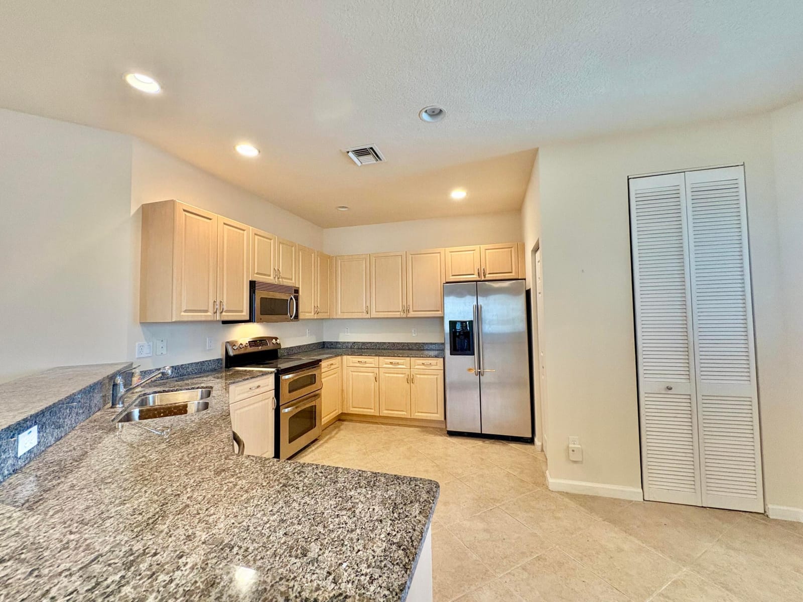 23265 Carolwood Lane 201 — photo 12