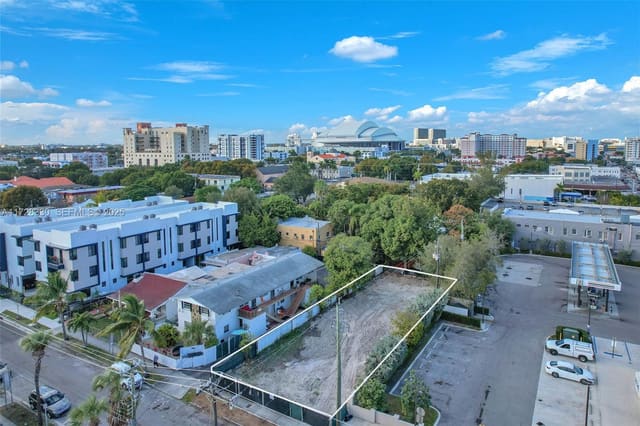 1227 SW 3rd Street, Miami, FL 33135