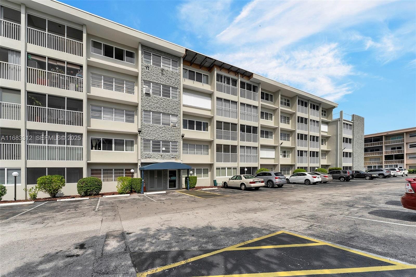 330 SE 2nd Street 303F, Hallandale Beach, FL 33009 photo 26