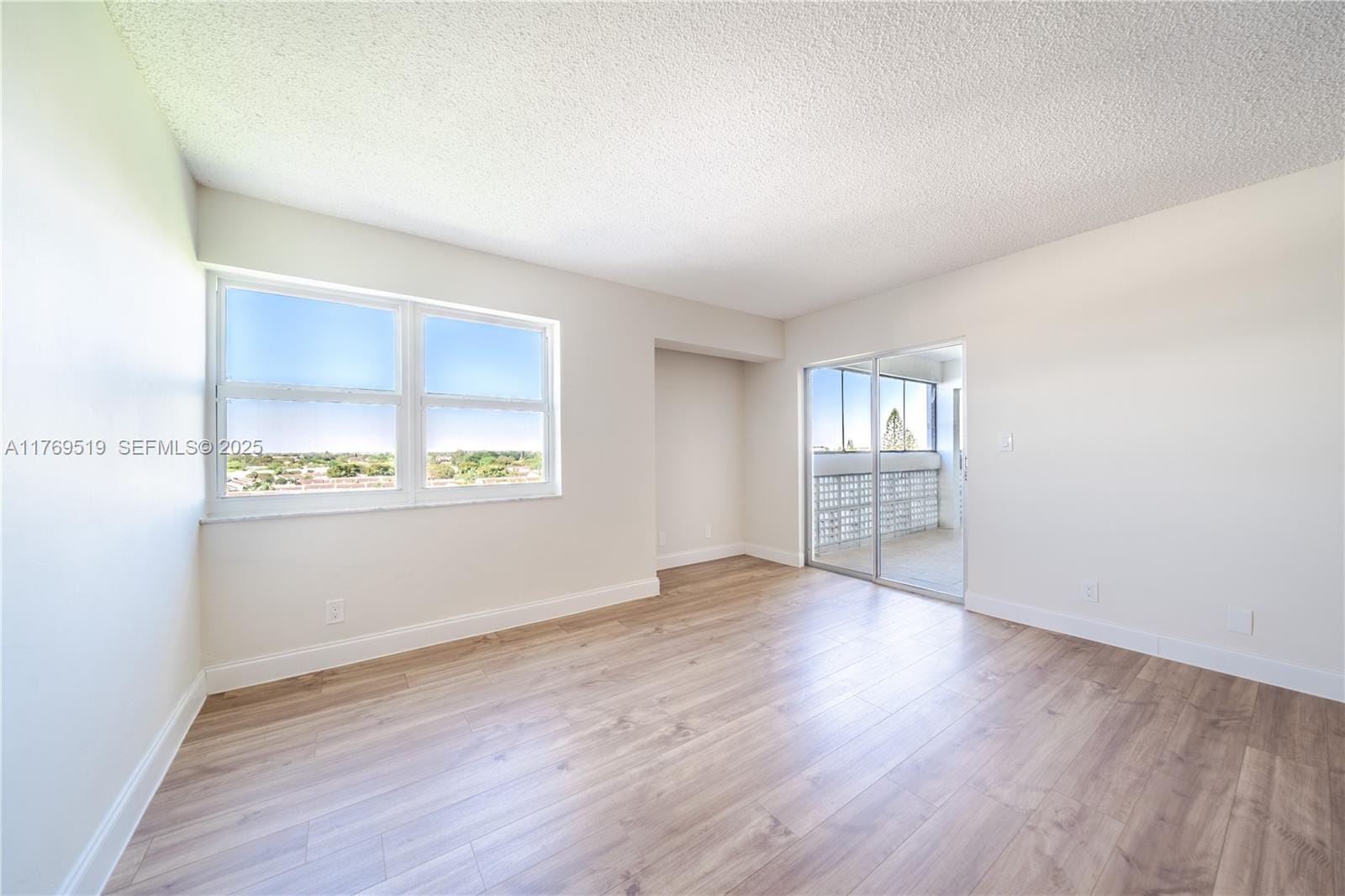 3301 Spanish Moss Terrace 802 — photo 9