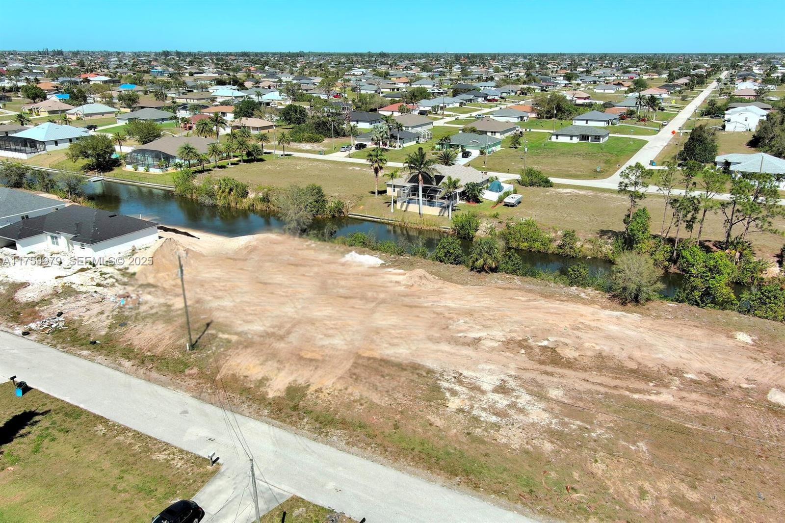 1611 NW 2nd Street — photo 2