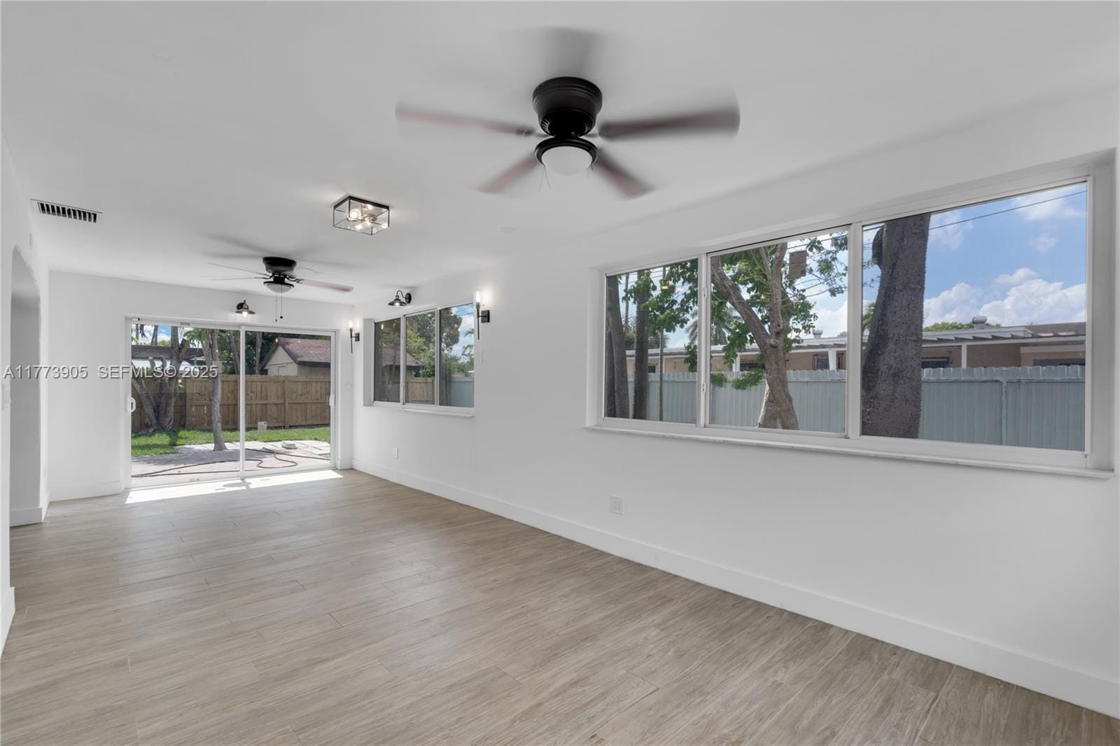 5354 W 9th Avenue, Hialeah, FL 33012 photo 11