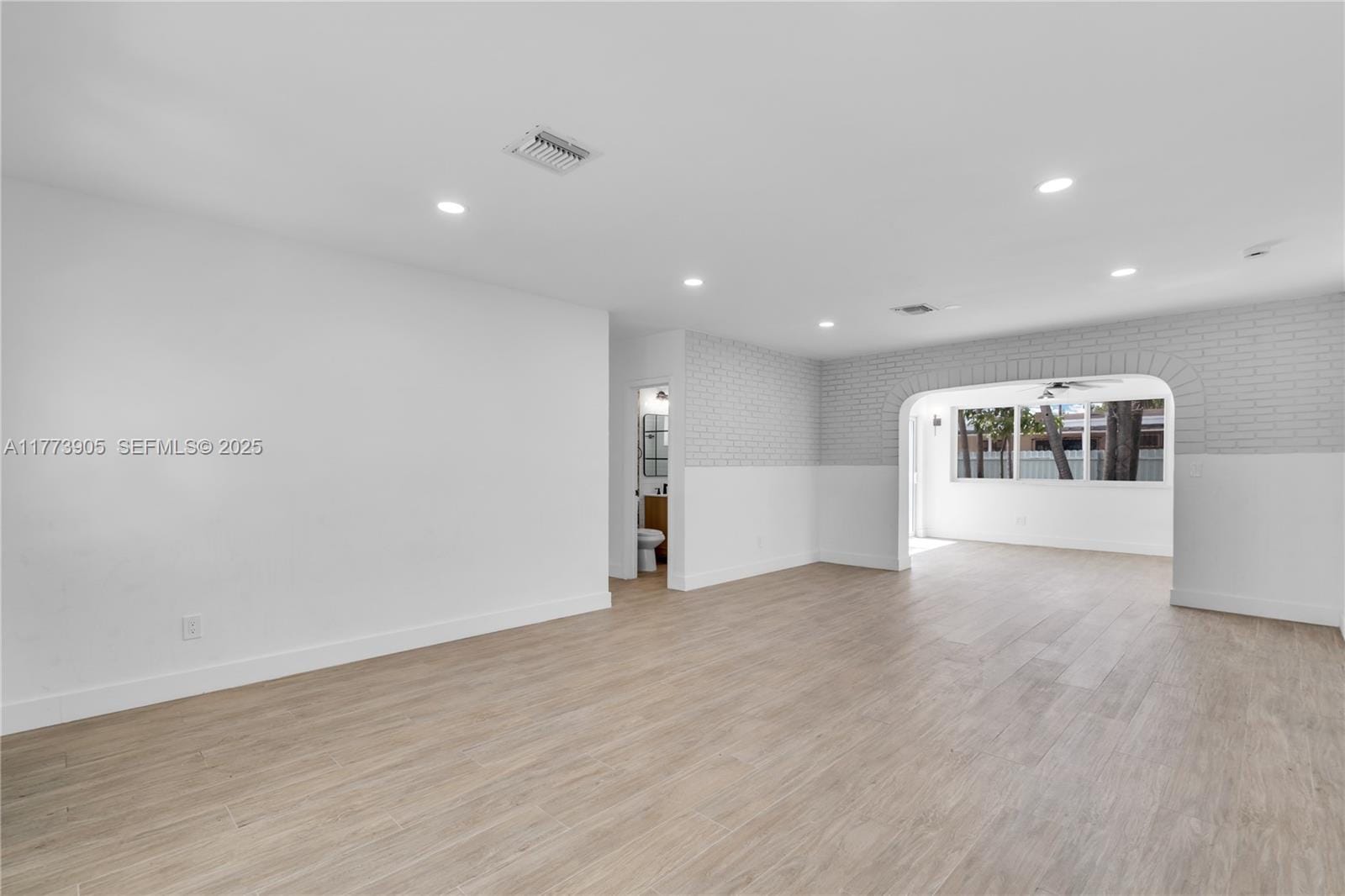 5354 W 9th Avenue, Hialeah, FL 33012 photo 14