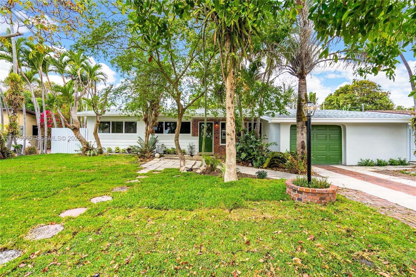 5354 W 9th Avenue, Hialeah, FL 33012