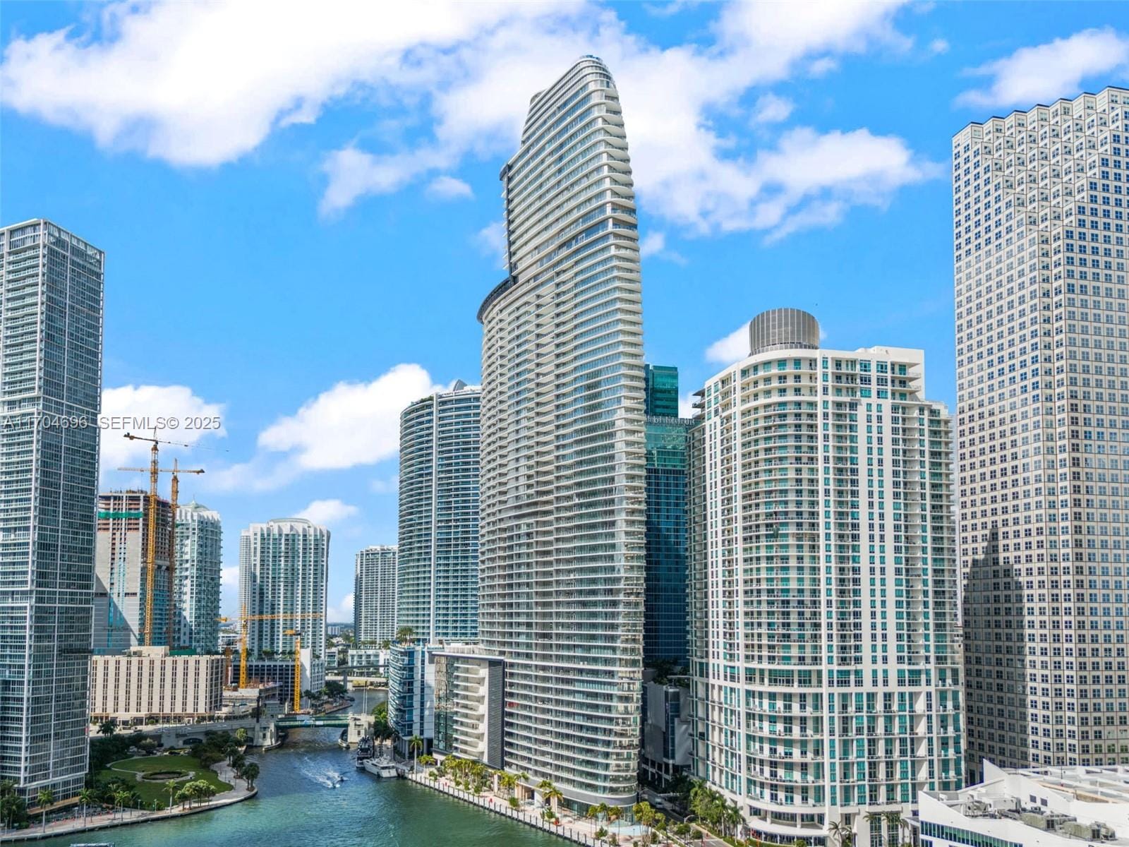 300 Biscayne Blvd Way 3708, Miami, FL 33131