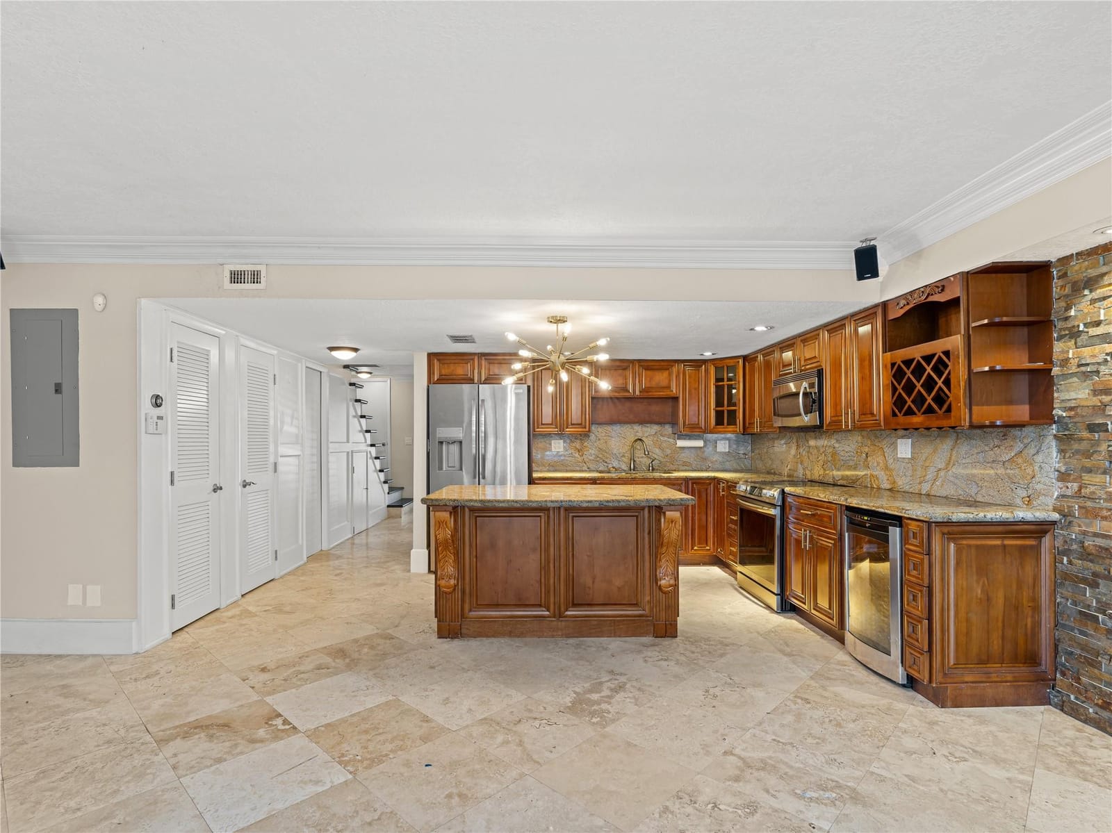 3809 NE 167th Street 38 — photo 9