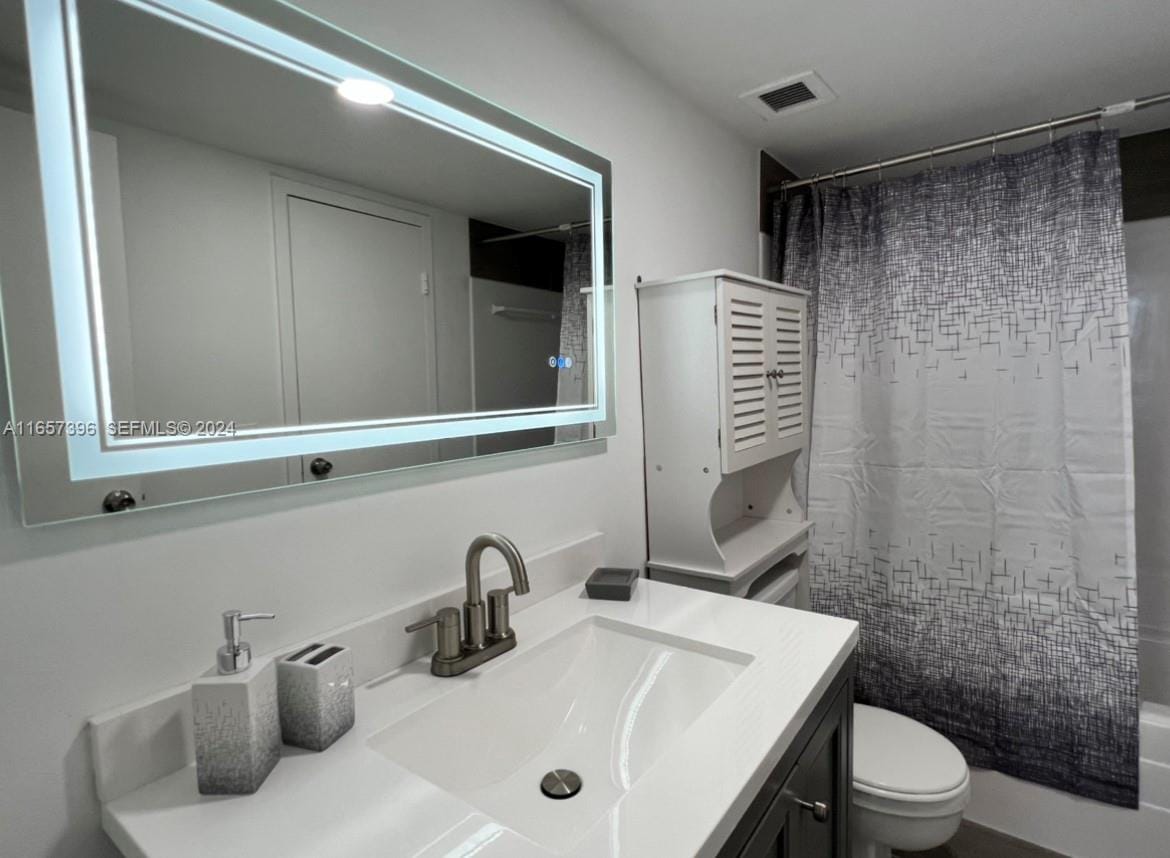 13499 Biscayne Boulevard 1205, North Miami, FL 33181 photo 28