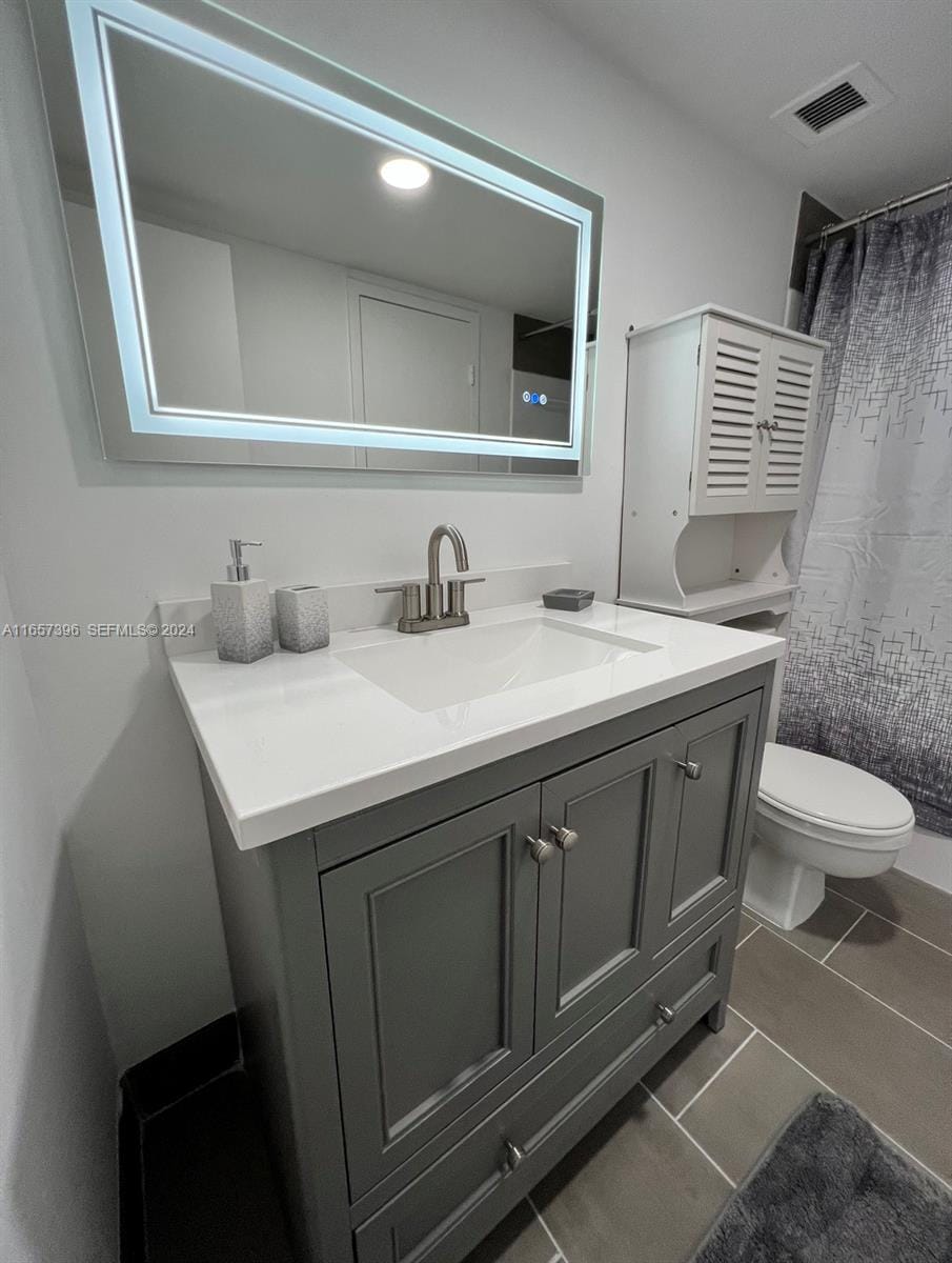 13499 Biscayne Boulevard 1205, North Miami, FL 33181 photo 29