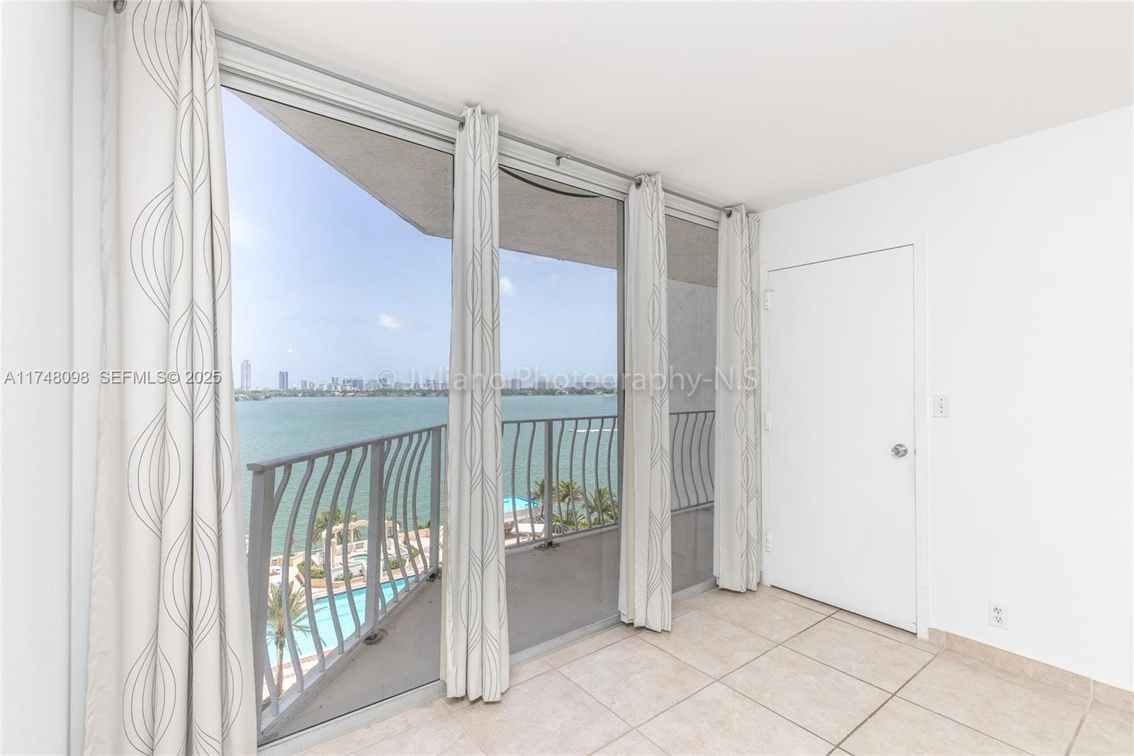 7601 E Treasure Drive 1108 — photo 11