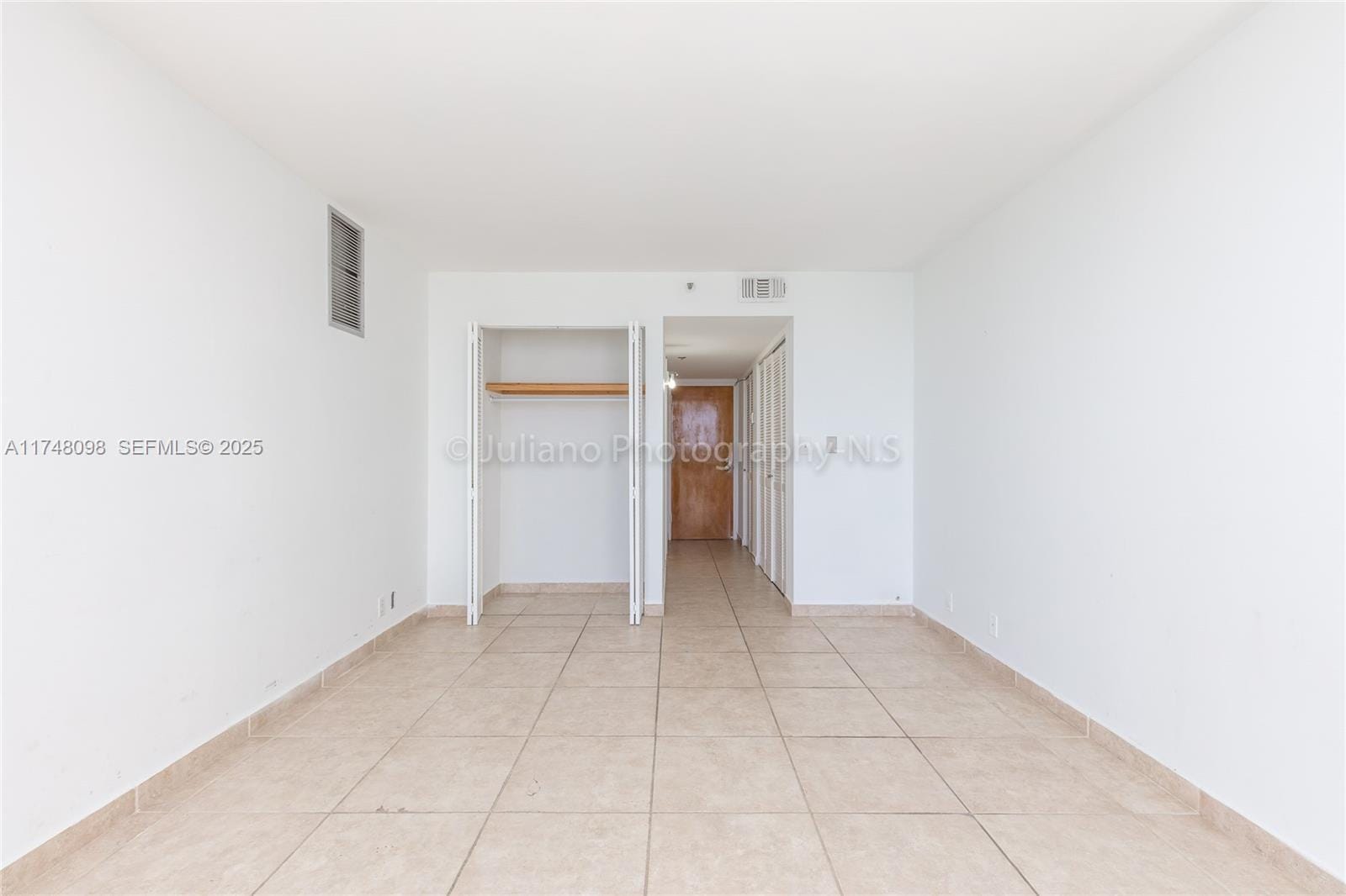 7601 E Treasure Drive 1108, North Bay Village, FL 33141 photo 17