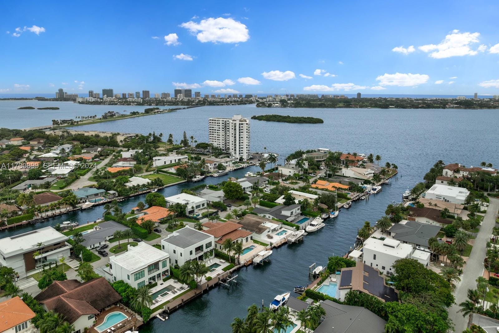 2040 NE 121st Road, North Miami, FL 33181 photo 19