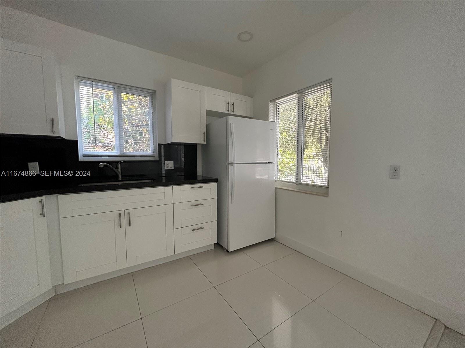 242 NE 55th Terrace — photo 4