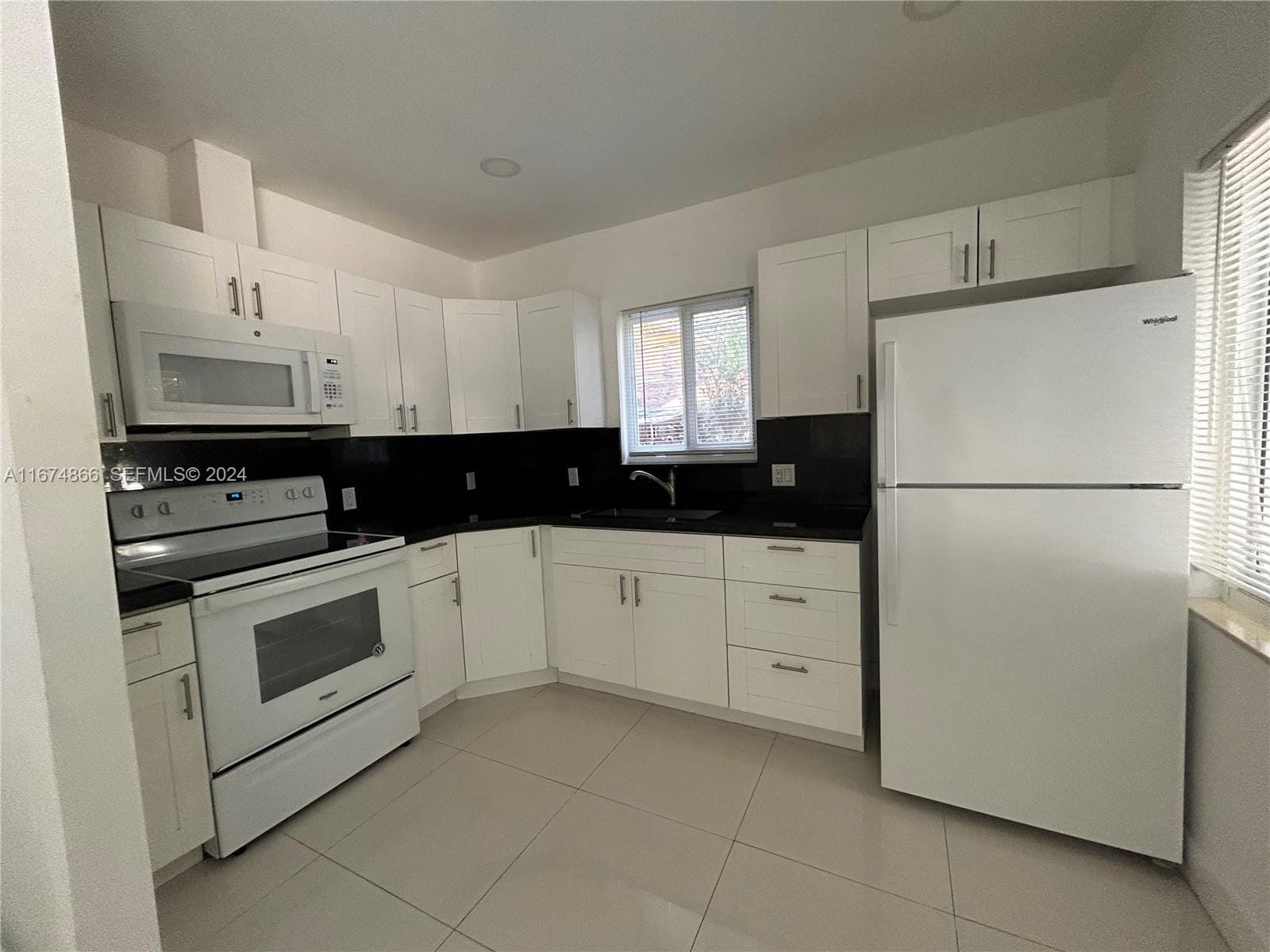 242 NE 55th Terrace — photo 5