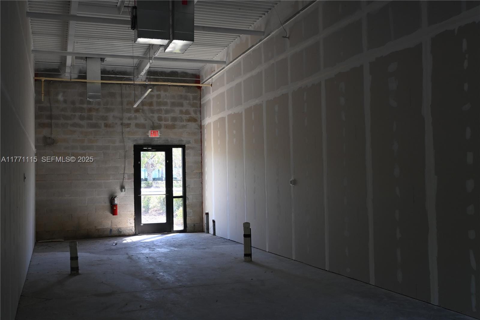 3370 Rouse Road 109 — photo 11