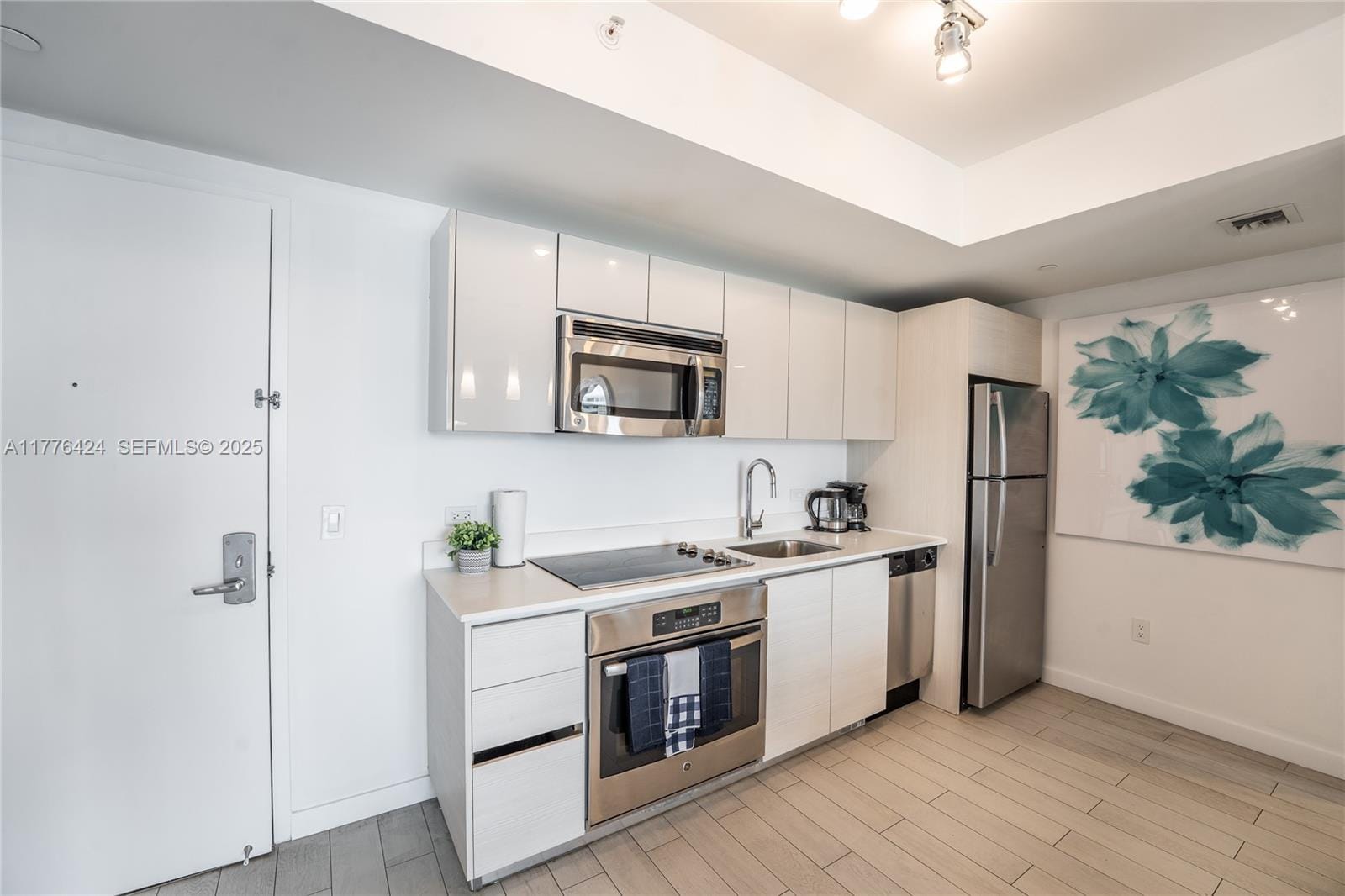 2602 E Hallandale Beach Boulevard R1007, Hallandale Beach, FL 33009 photo 6