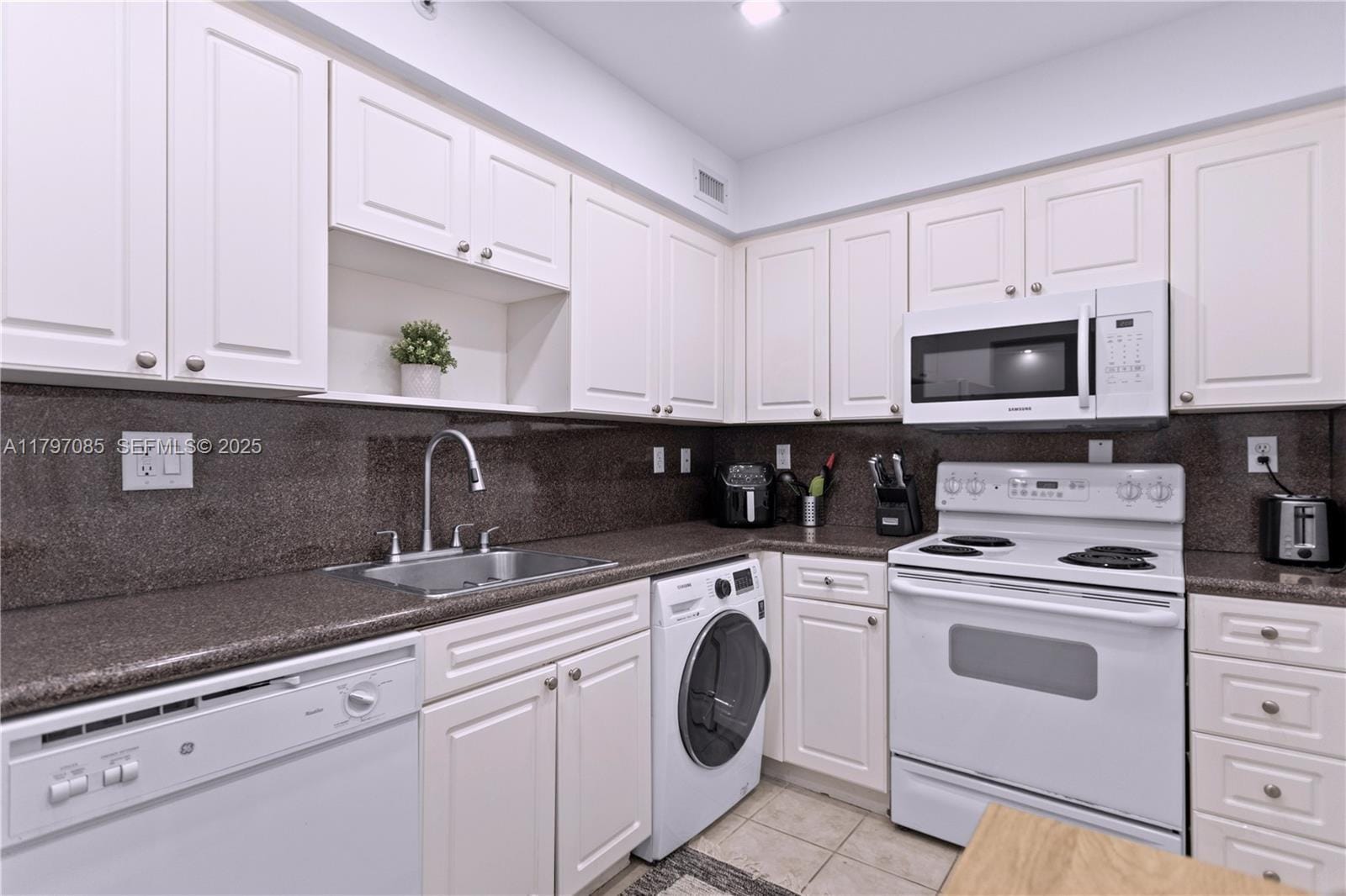 2501 S Ocean Drive 1614, Hollywood, FL 33019 photo 11