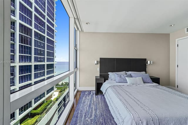 6801 Collins Avenue 1214(door1203), Miami Beach, FL 33141