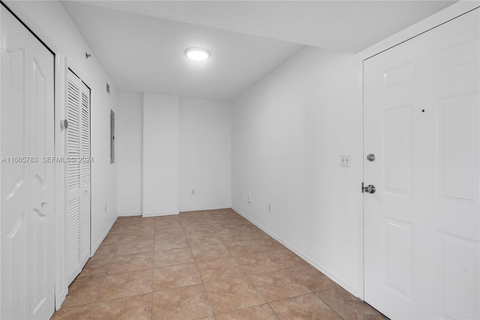 218 NW 12th Avenue 702, Miami, FL 33128 photo 2