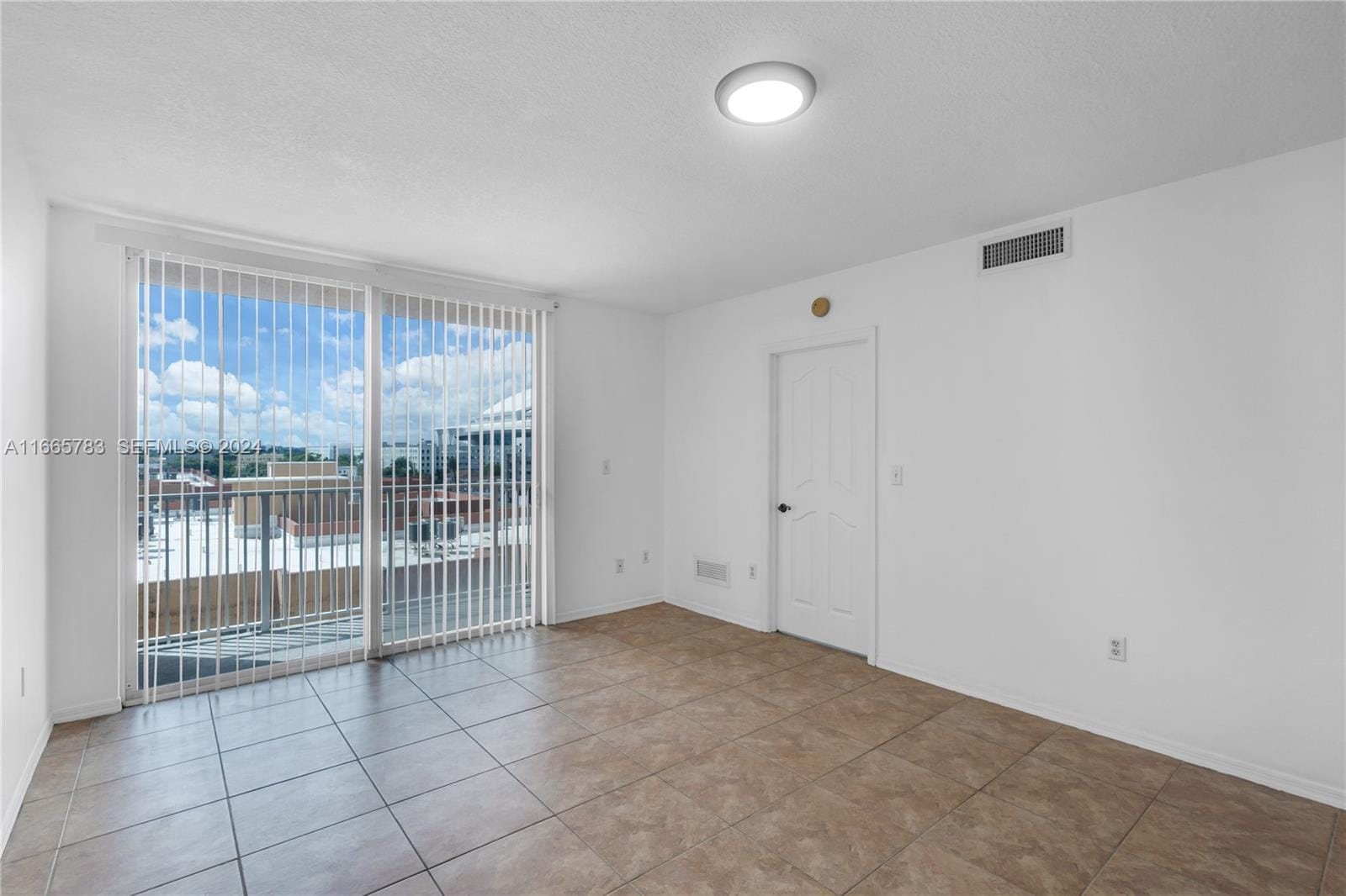 218 NW 12th Avenue 702, Miami, FL 33128 photo 11