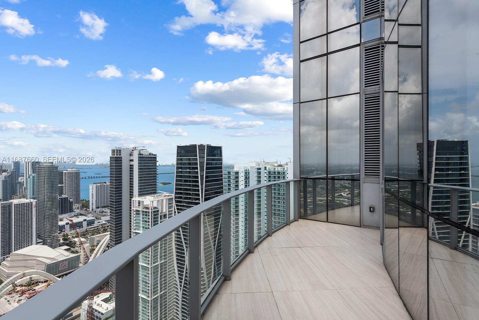 851 NE 1st Avenue PH 5700, Miami, FL 33132 photo 17