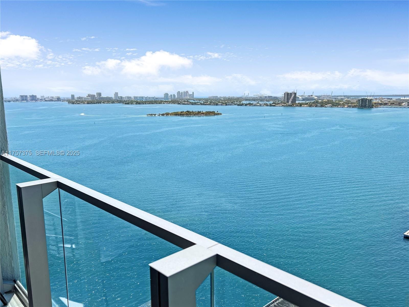 2900 NE 7th Avenue 2008, Miami, FL 33137 photo 2