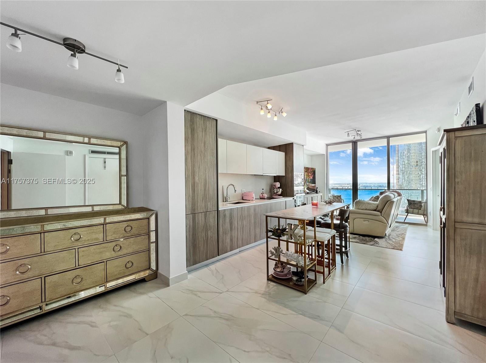 2900 NE 7th Avenue 2008, Miami, FL 33137 photo 6