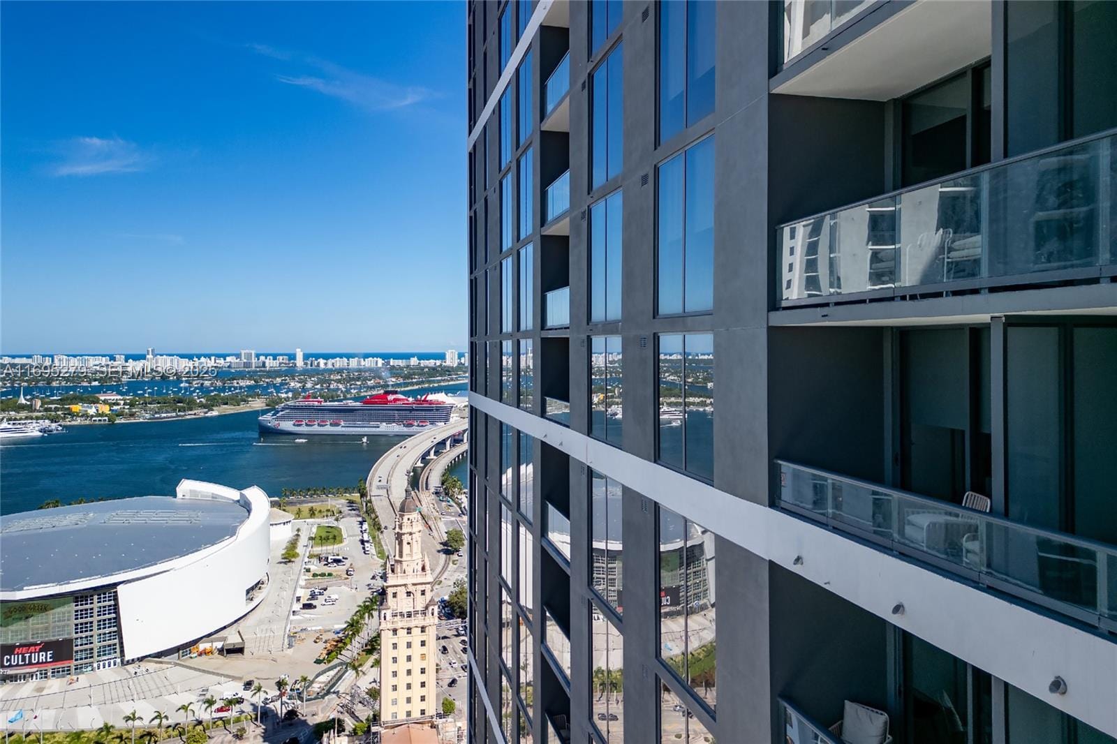 159 NE 6th Street 3209, Miami, FL 33132 photo 28