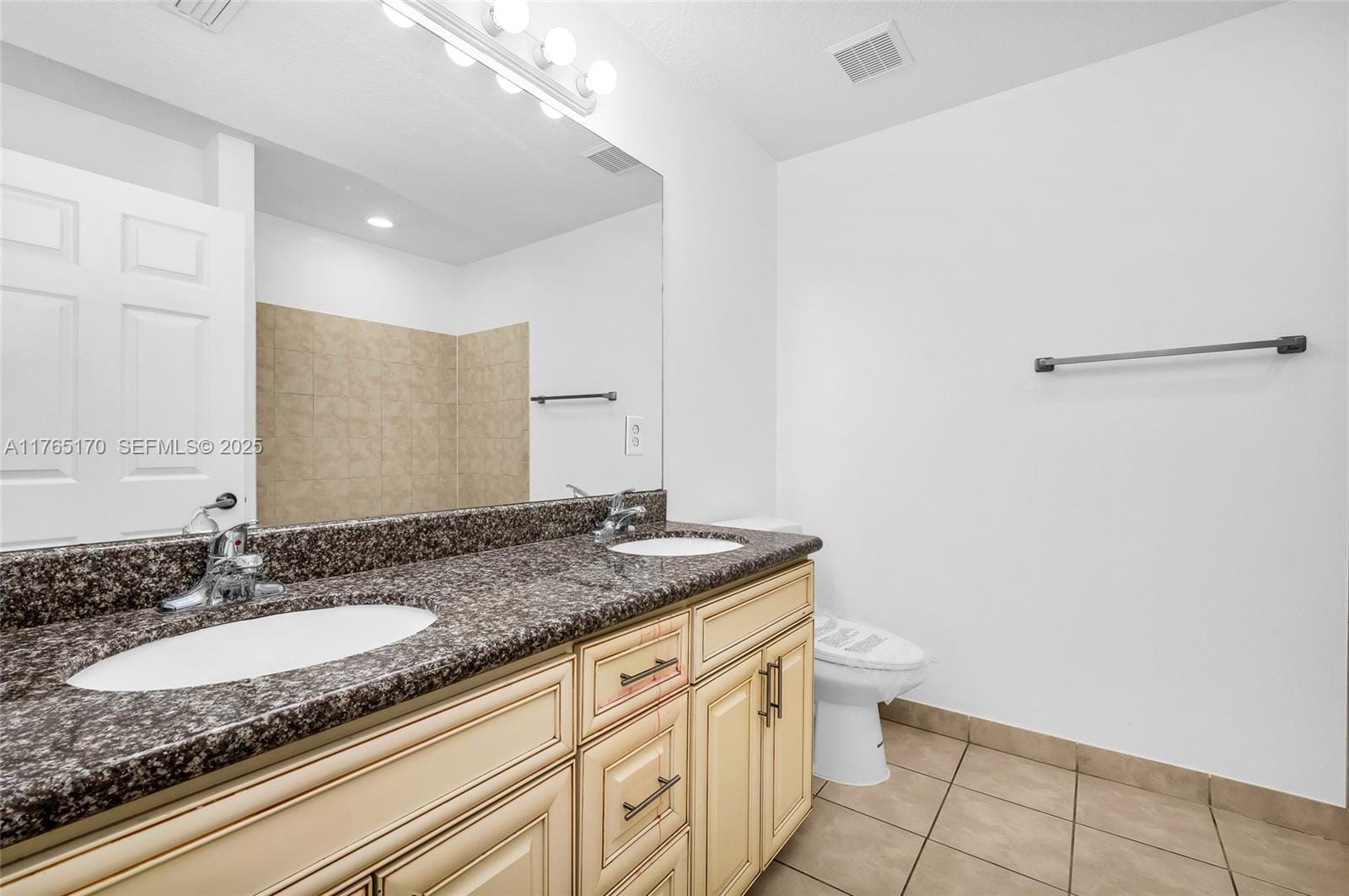 961 SW 15th Street — photo 12