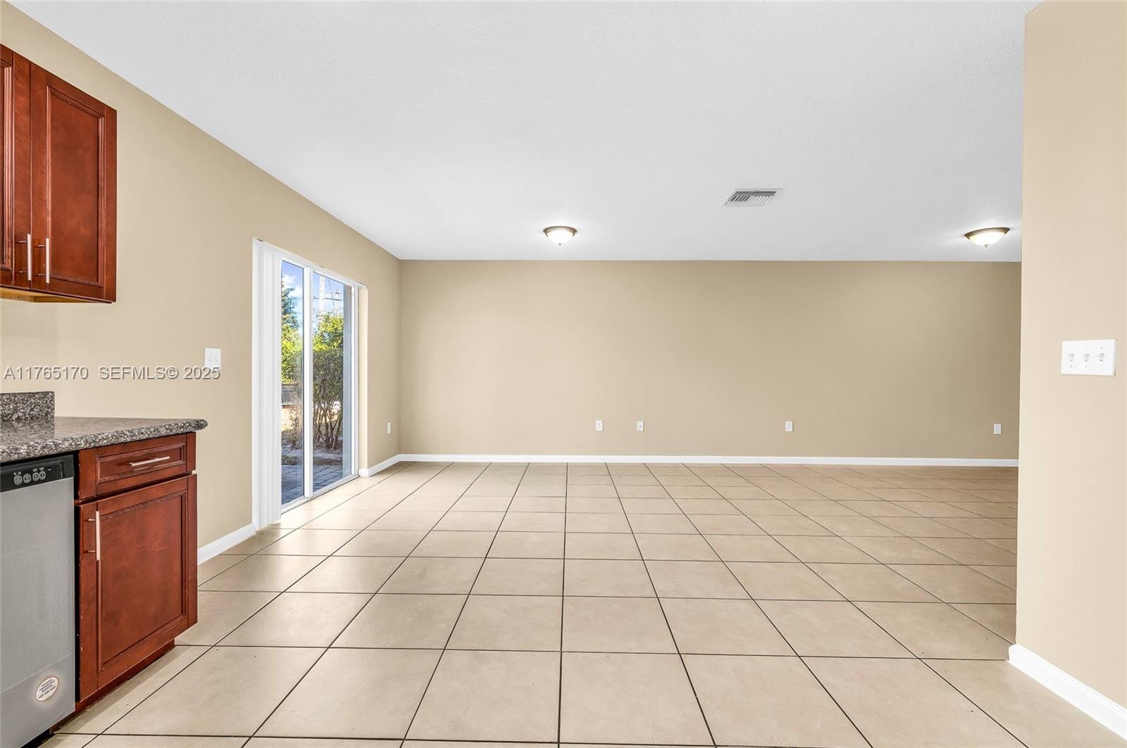 961 SW 15th Street — photo 5
