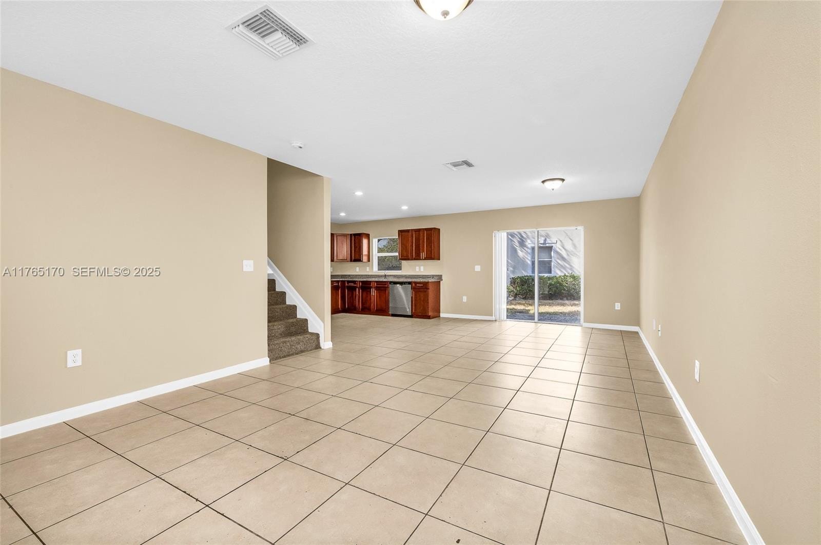 961 SW 15th Street — photo 7