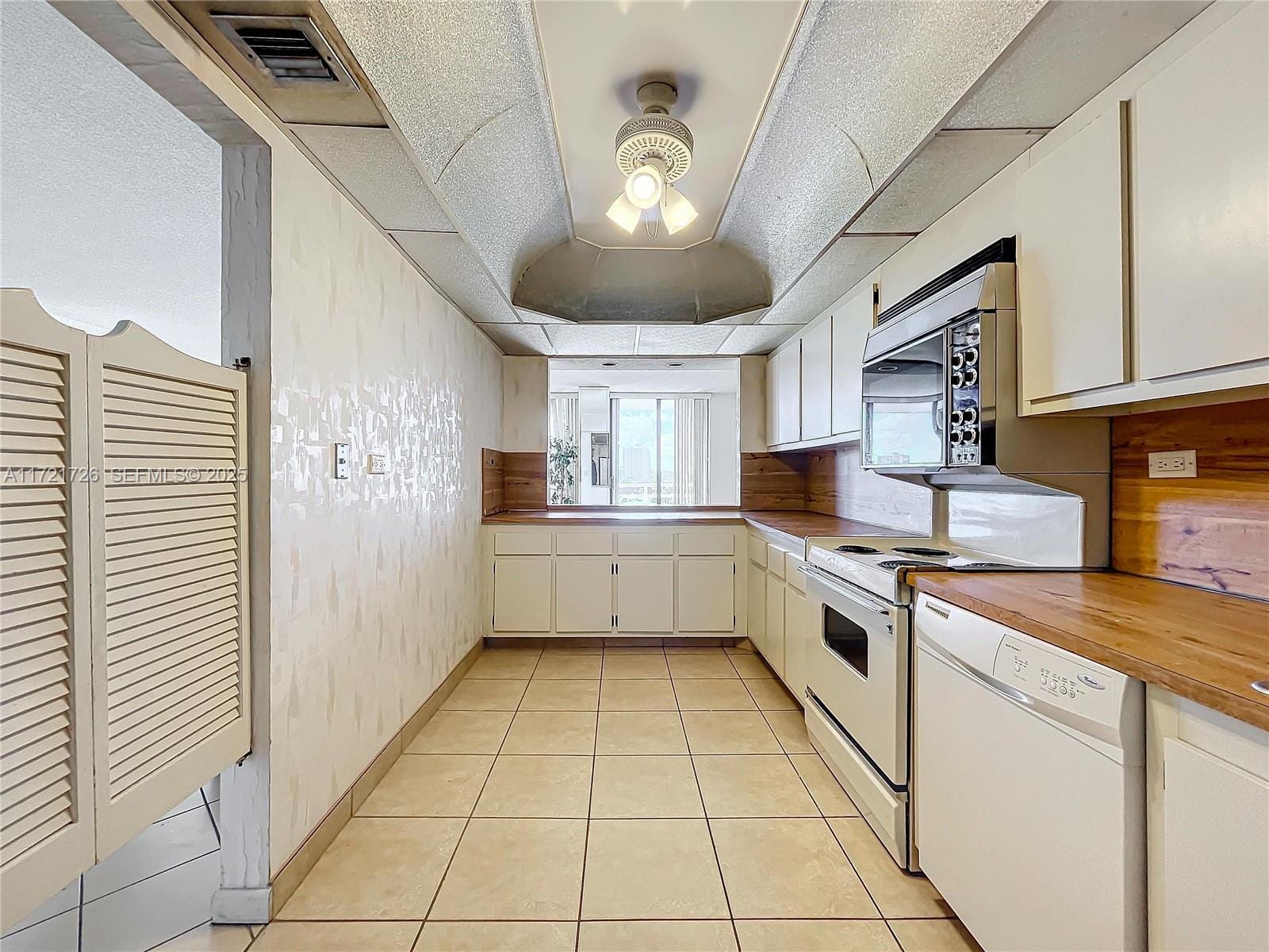 20225 NE 34th Court 817, Aventura, FL 33180 photo 14