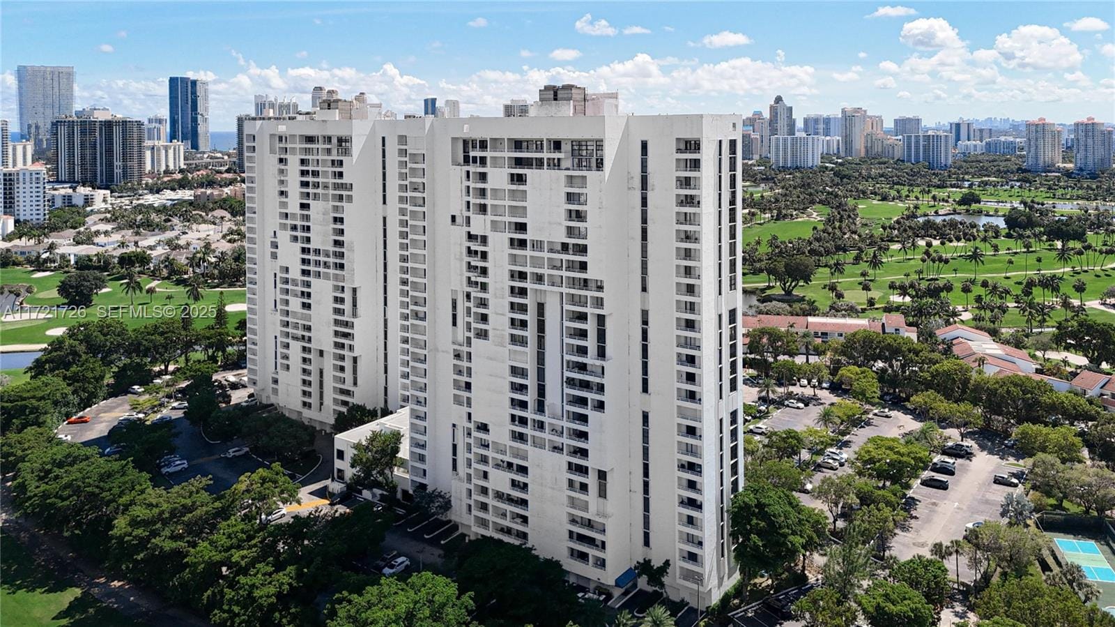 20225 NE 34th Court 817 — photo 3