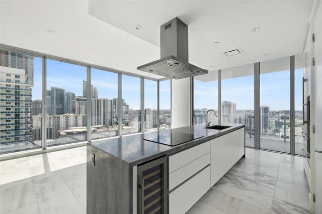 700 NE 26th Terrace 1905, sold in 700 Edgewater, Miami, FL
