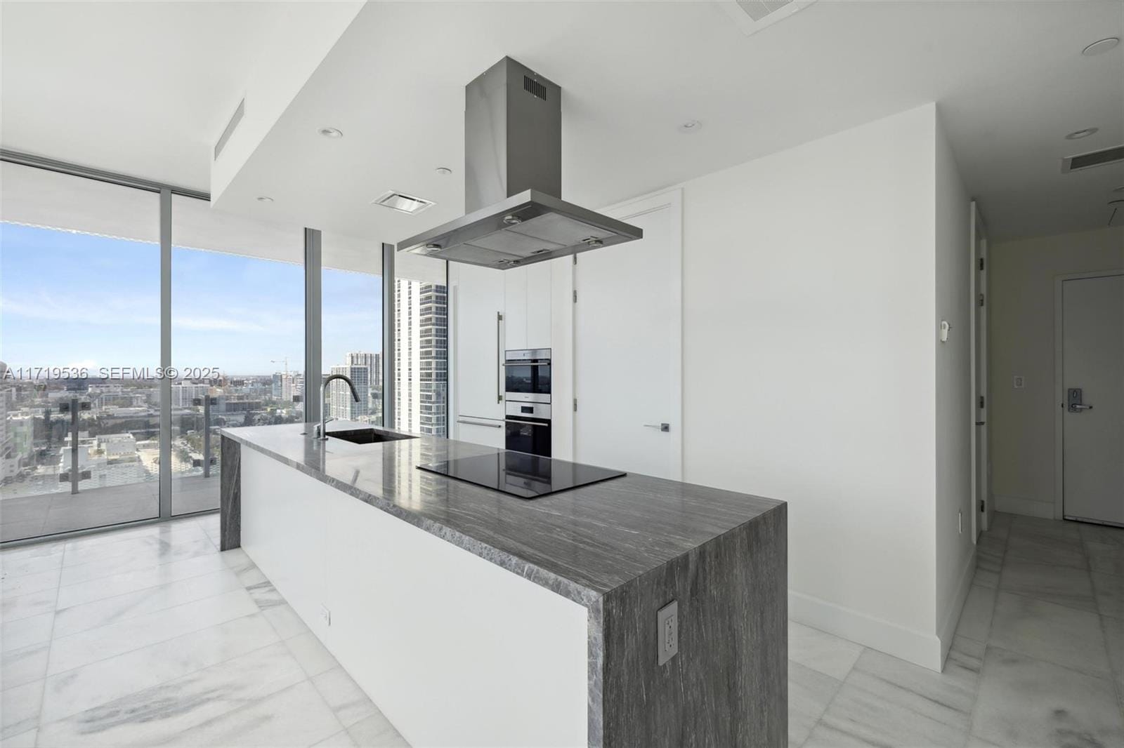 700 NE 26th Terrace 1905, Miami, FL 33137 photo 3