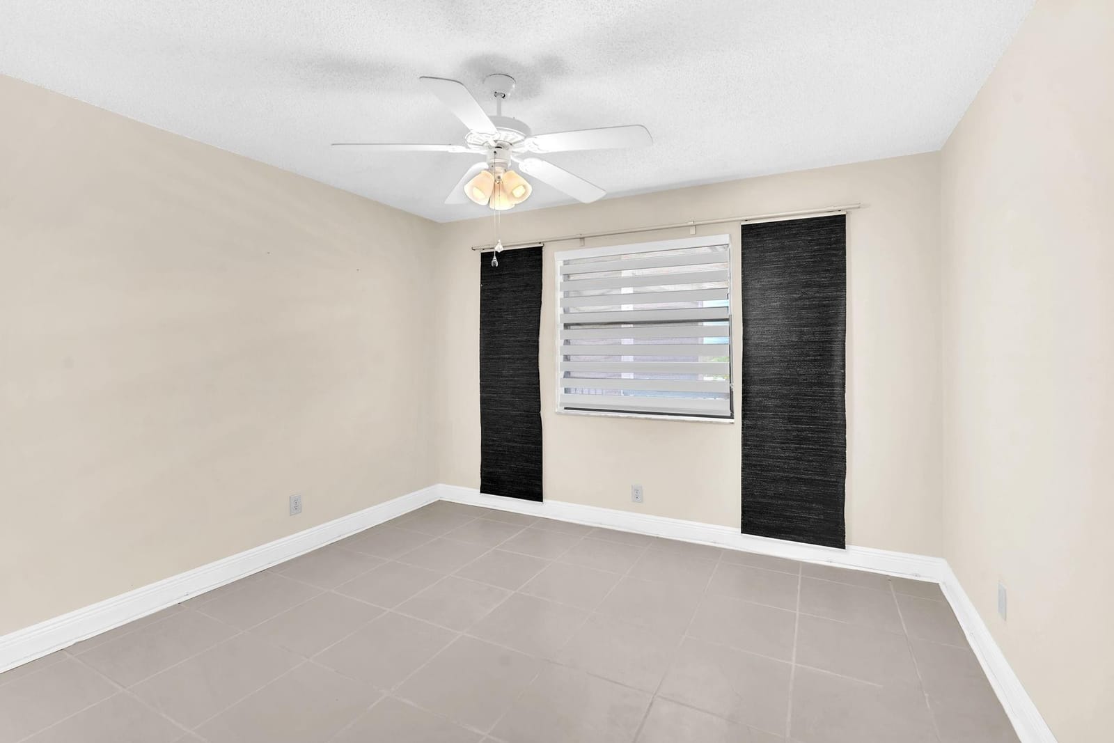 4930 E Sabal Palm Boulevard 414, Tamarac, FL 33319 photo 20