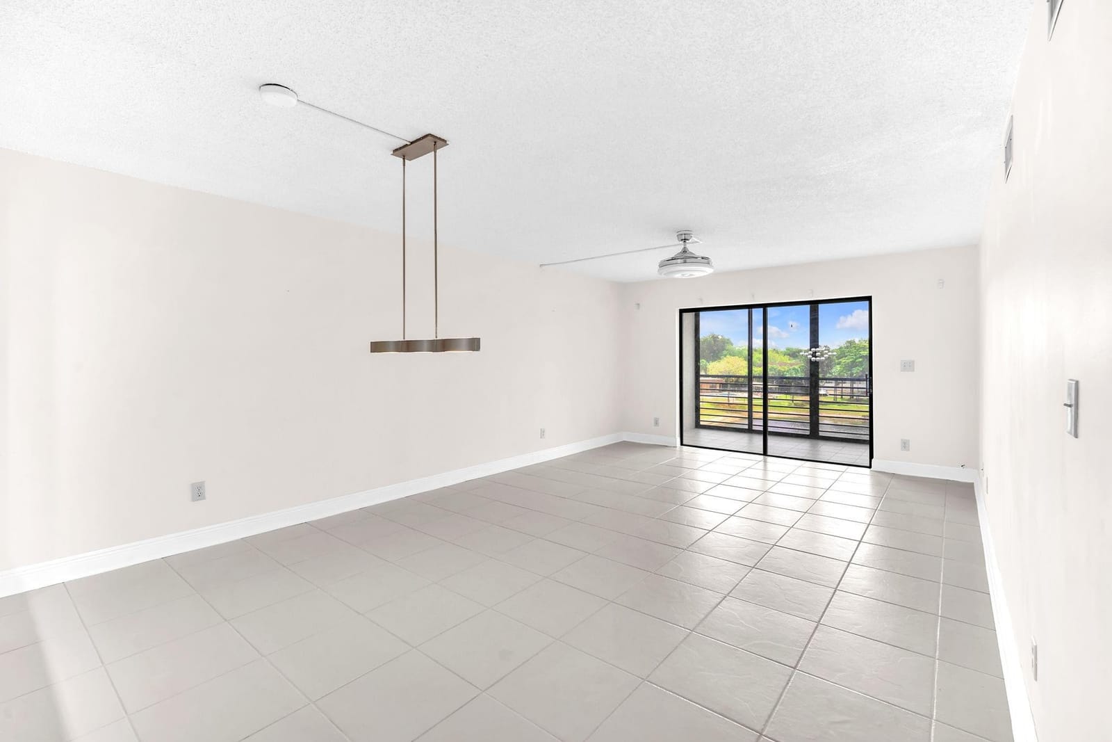 4930 E Sabal Palm Boulevard 414, Tamarac, FL 33319 photo 3