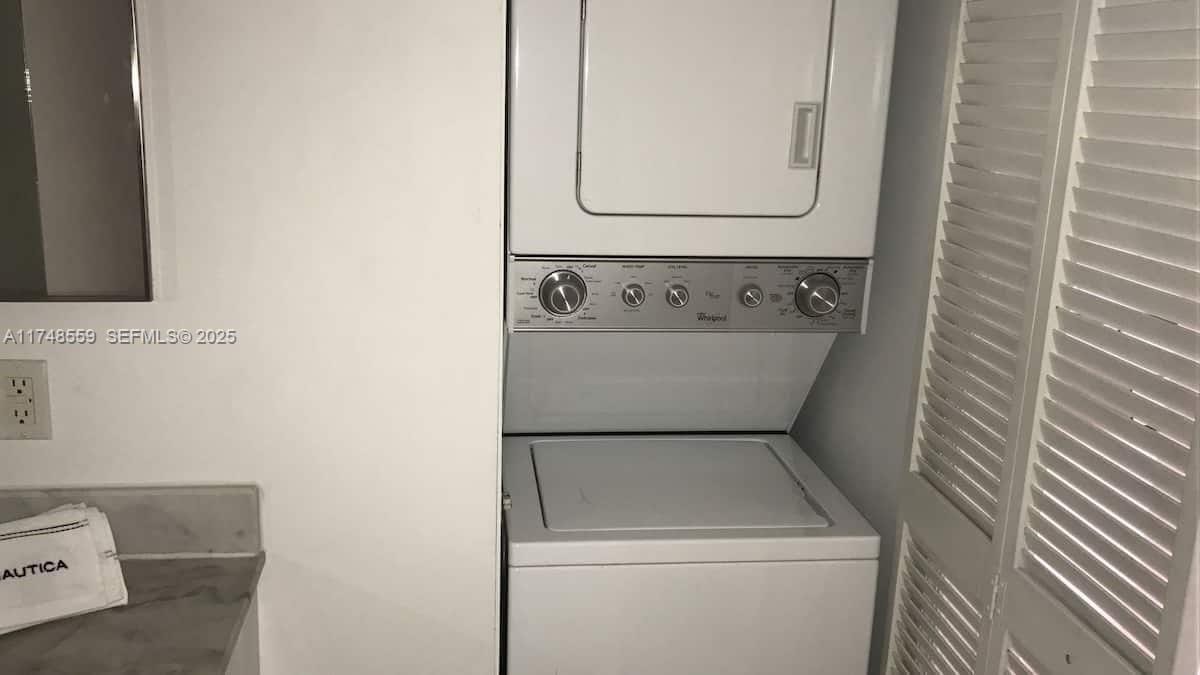 1200 Brickell Bay Drive 3924, Miami, FL 33131 photo 15
