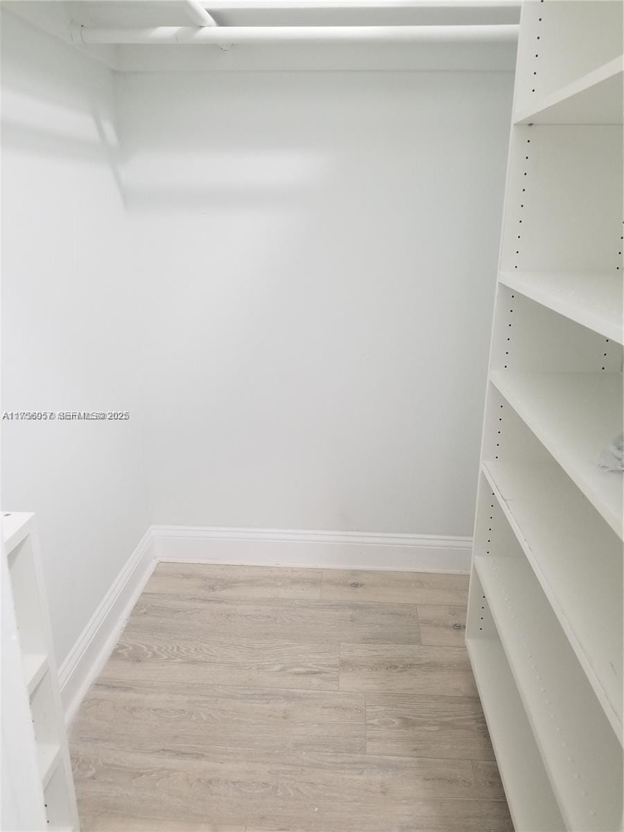 1670 NE 191st Street 404-3 — photo 9
