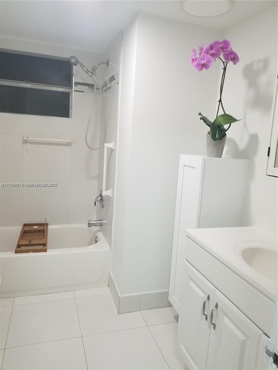 1670 NE 191st Street 404-3 — photo 10