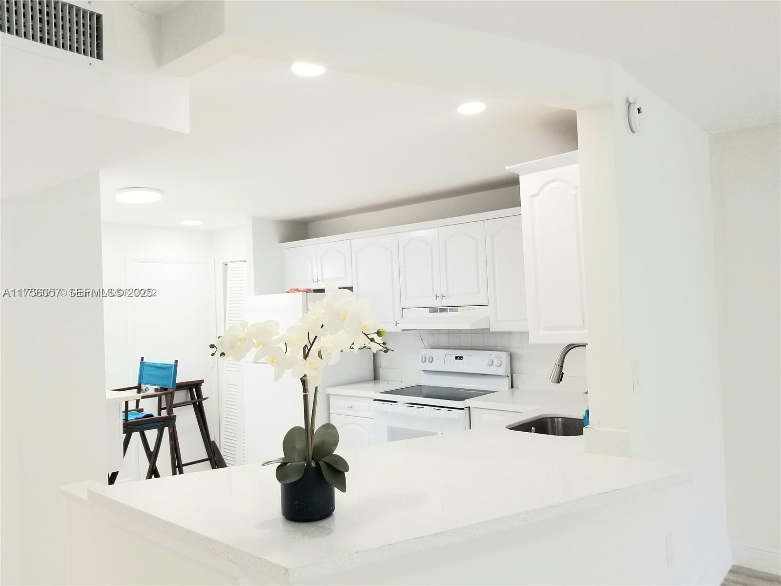 1670 NE 191st Street 404-3, Miami, FL 33179, Miami