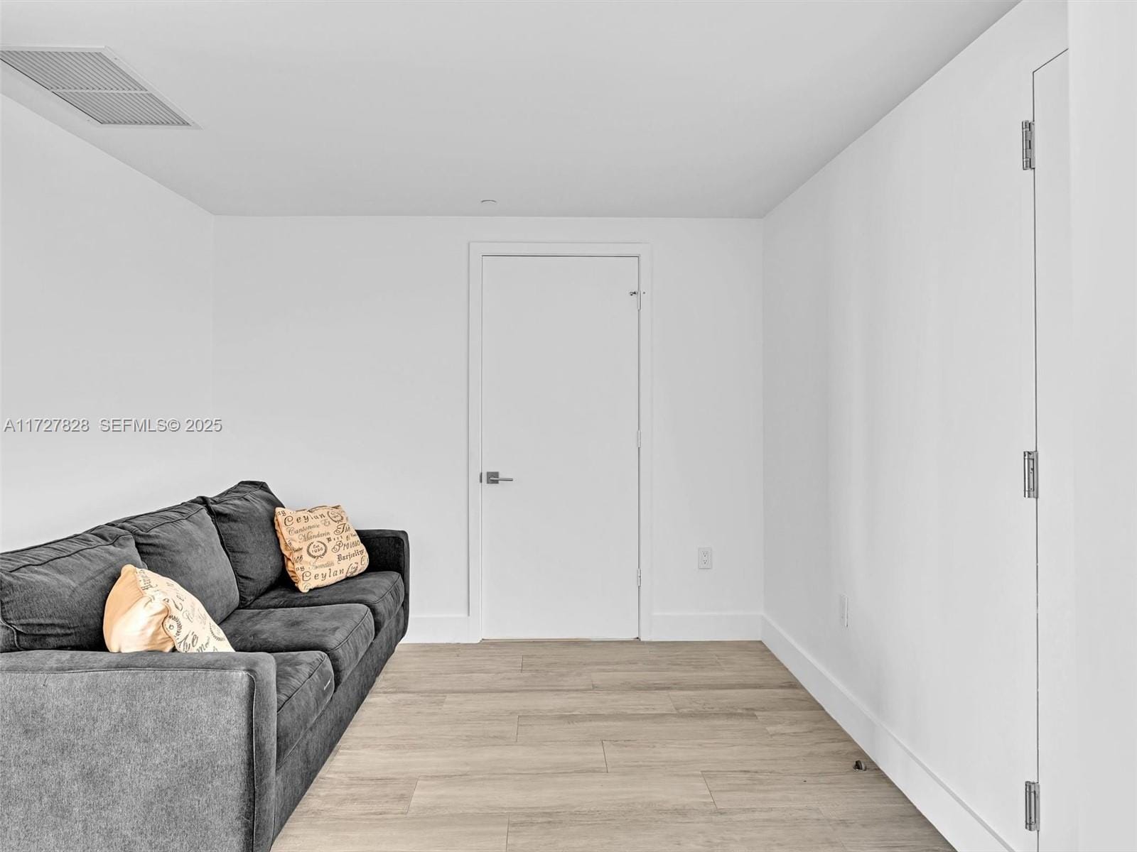 121 NE 34th Street 1005 — photo 5
